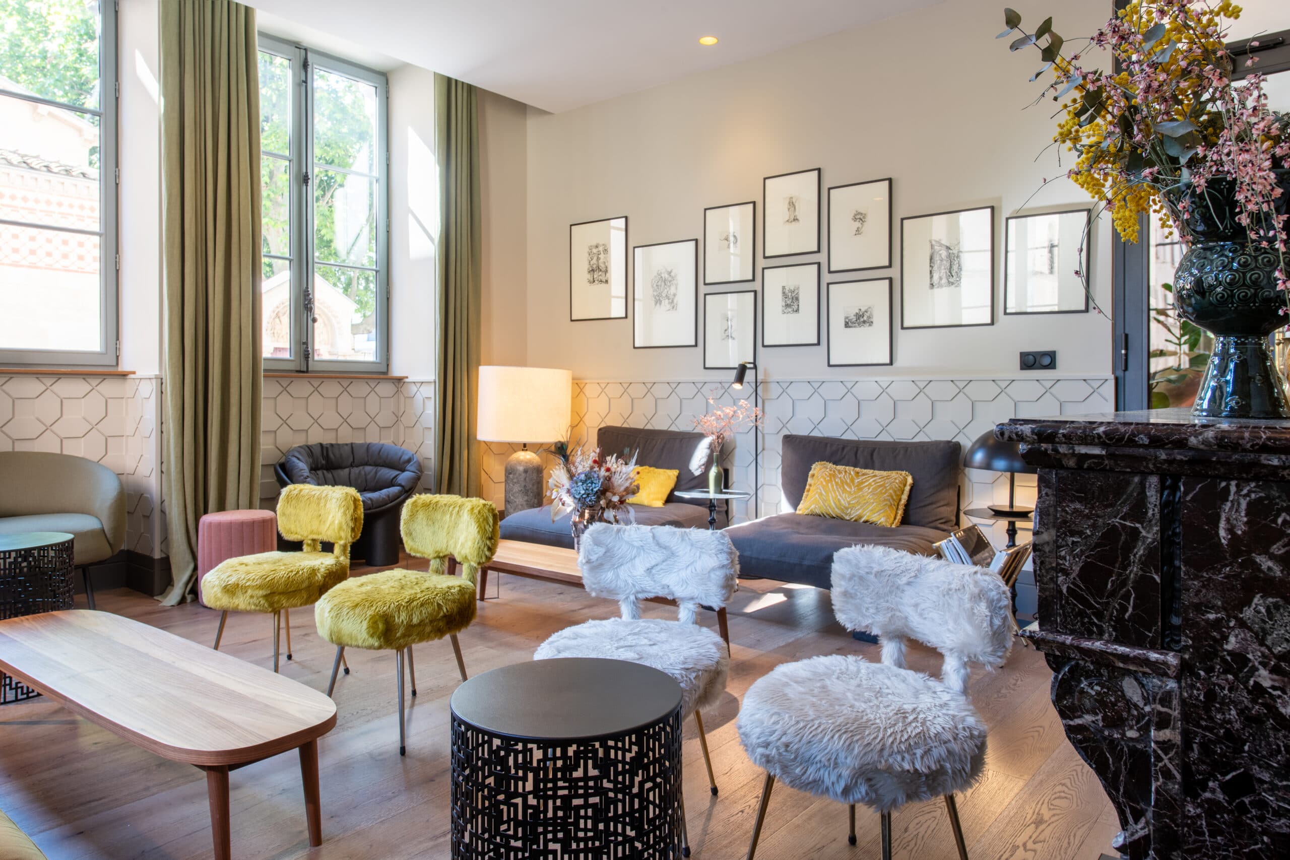 Lounge area - Café Basilic - Hôtel de l&#039;Abbaye