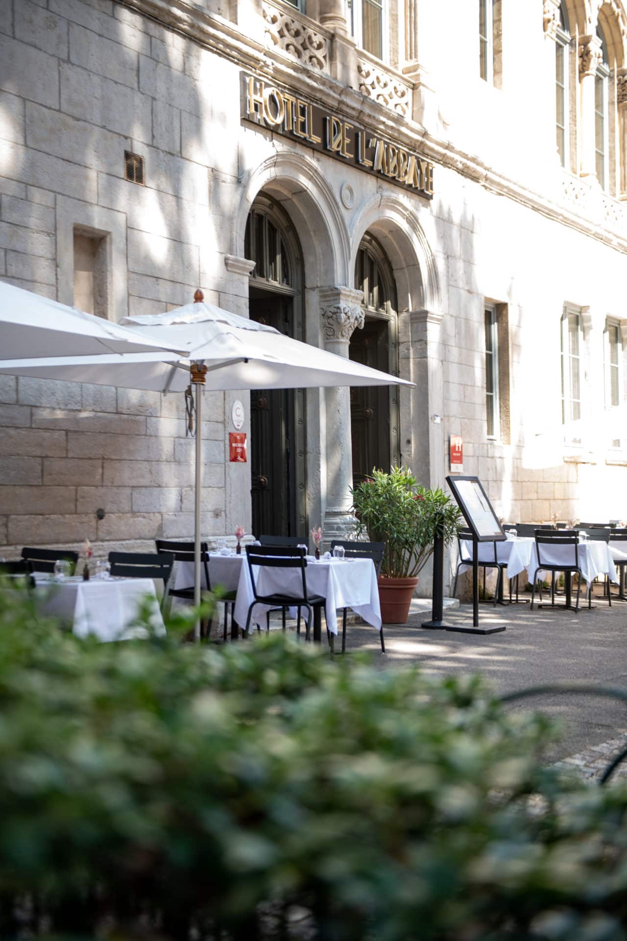 Venha e relaxe no terraço com sua família, amigos ou colegas de trabalho.